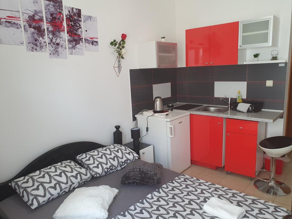 Studio Apartmani Ivanda Makarska Exteriör bild
