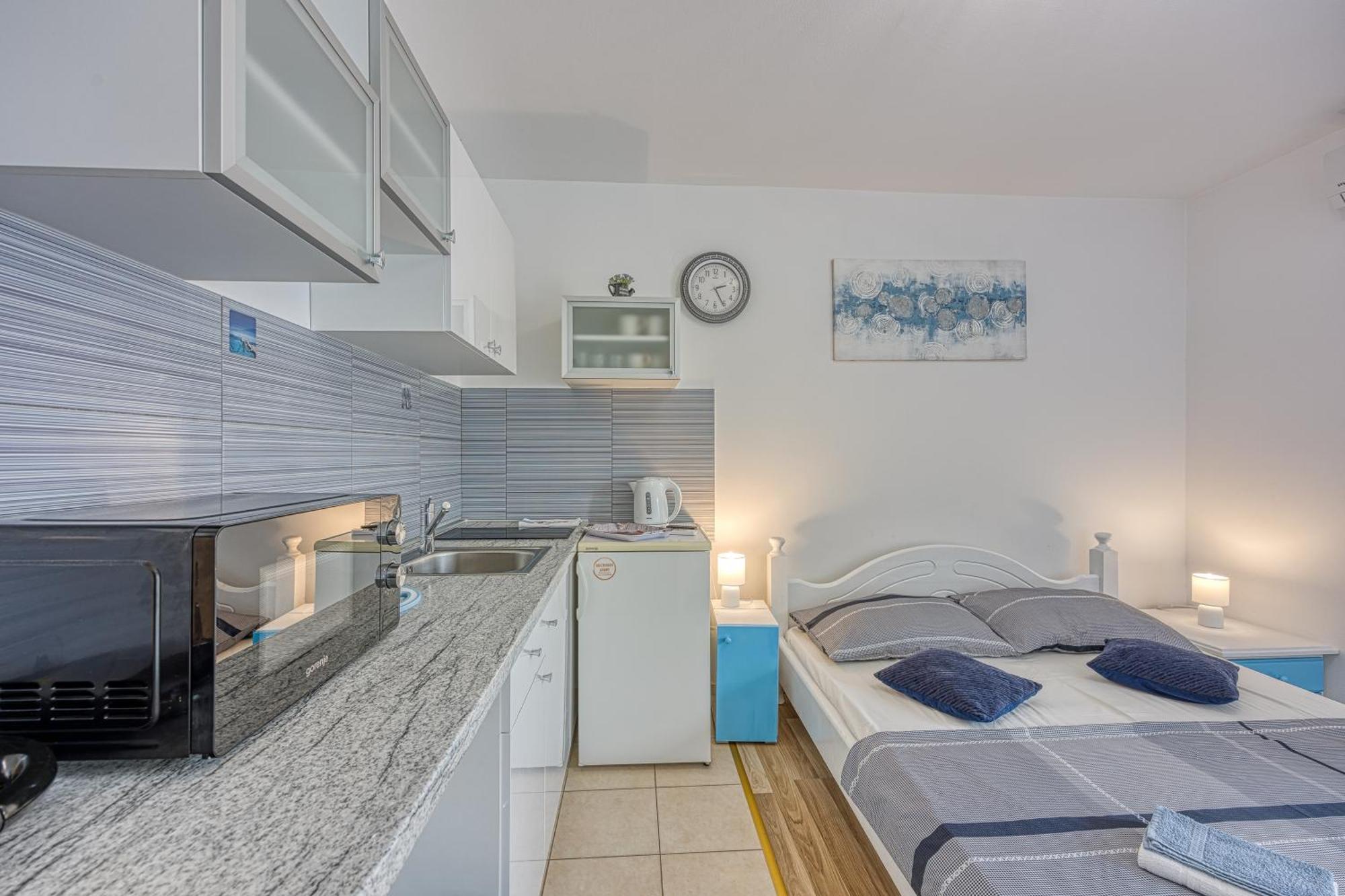 Studio Apartmani Ivanda Makarska Exteriör bild