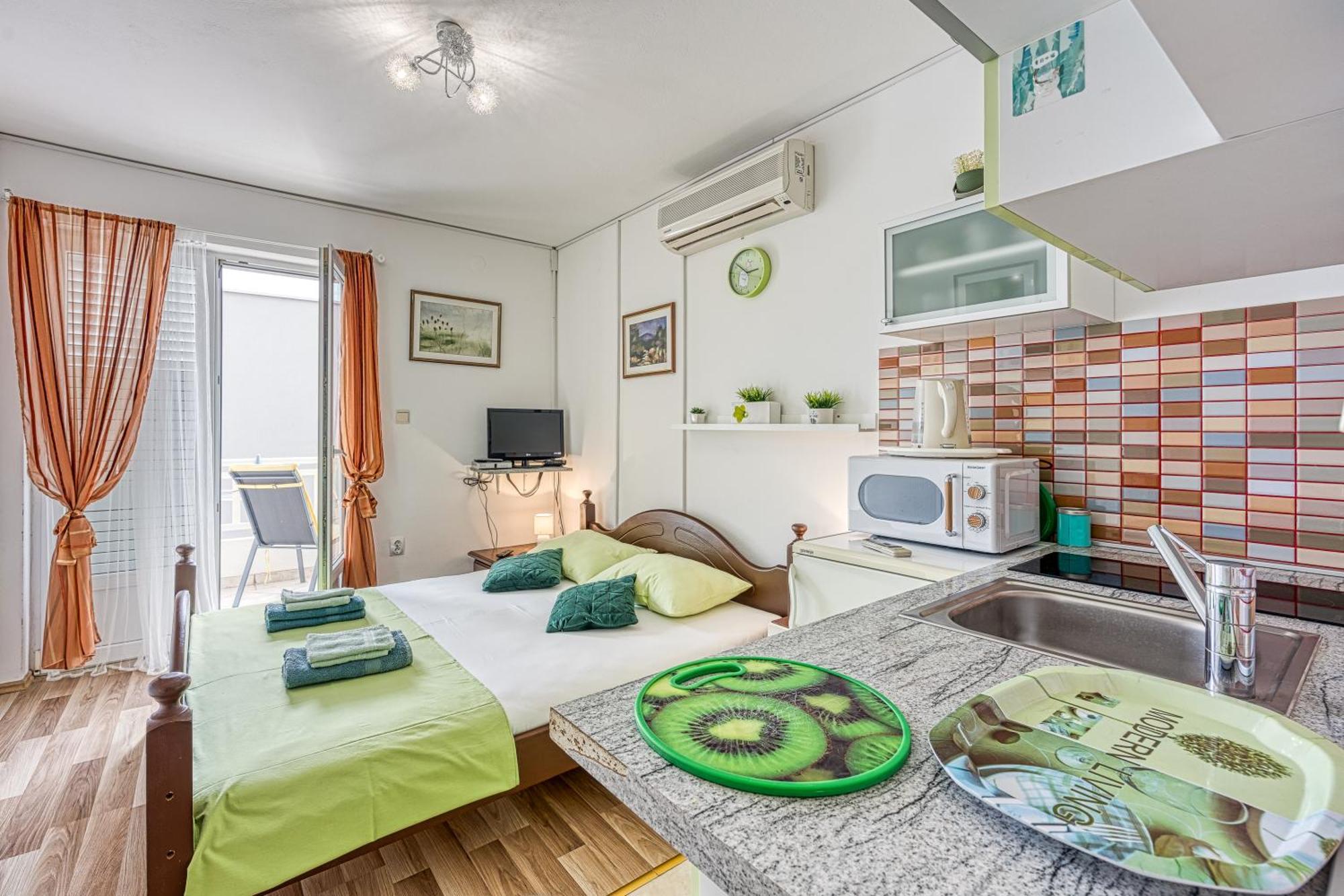 Studio Apartmani Ivanda Makarska Exteriör bild